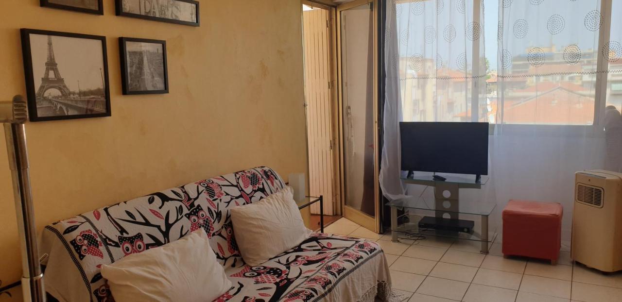 Studios A Golfe Juan Екстер'єр фото